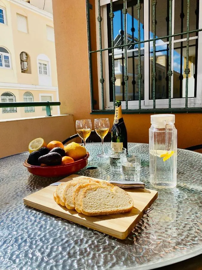 Precioso apartamento con parking en la playa de Burriana Nerja España