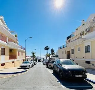 Precioso apartamento con parking en la playa de Burriana Nerja
