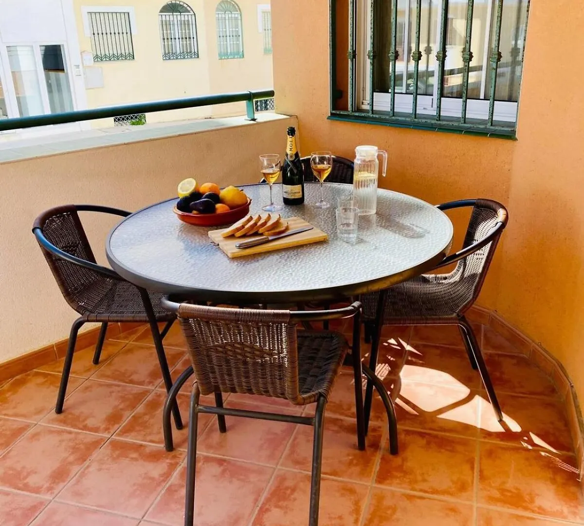Precioso apartamento con parking en la playa de Burriana Nerja 0*,